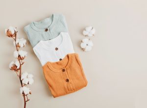 چرا لباس نوزاد پنبه‌ای بهترین انتخاب است؟