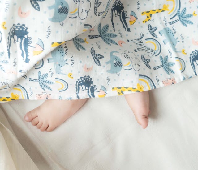 پارچه مناسب لباس نوزاد